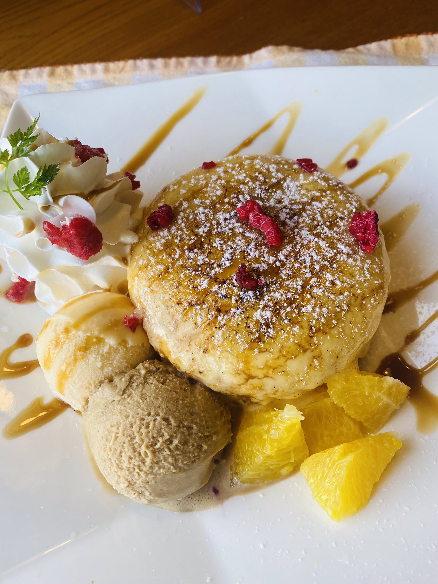 グルービー 厚焼きブリュレ風パンケーキ ふわふわパンケーキをブリュレ風にこんがり 秋限定メニューです 本日もよろしくお願いします グルービー Groovy パスタ スパゲッティ ピラフ ピザ パフェ ケーキ 茨城 日立 テイクアウト