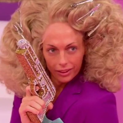 Travis_Horn_'s tweet photo. @gayguycandleco If he didn’t want to have people come for him, maybe he should have not tried to flex on y’all! #StandUpForEveryone #FameDoesntMakeYouBetter https://t.co/IwVVCBsjp7