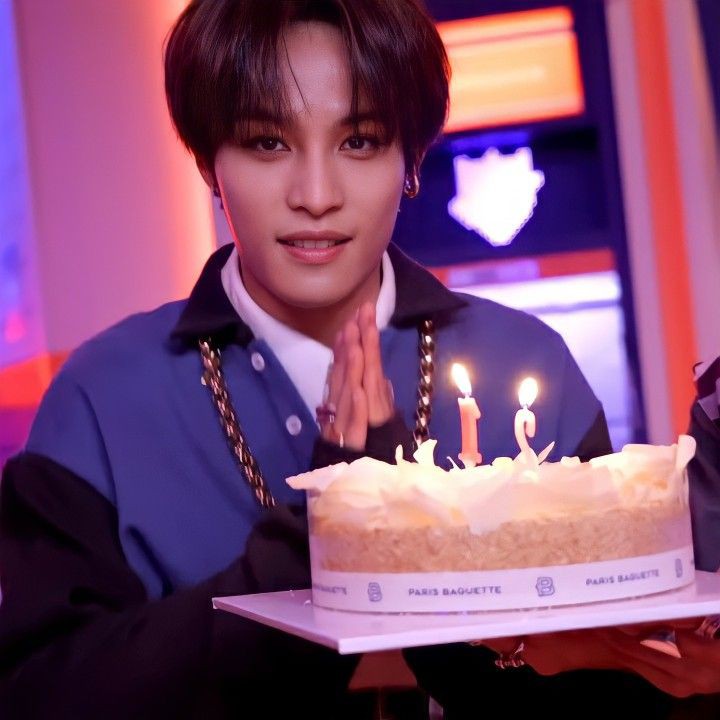 zhierakim's tweet photo. @WayV_official 생일 축하해🐑 https://t.co/i02xnJ1rdS