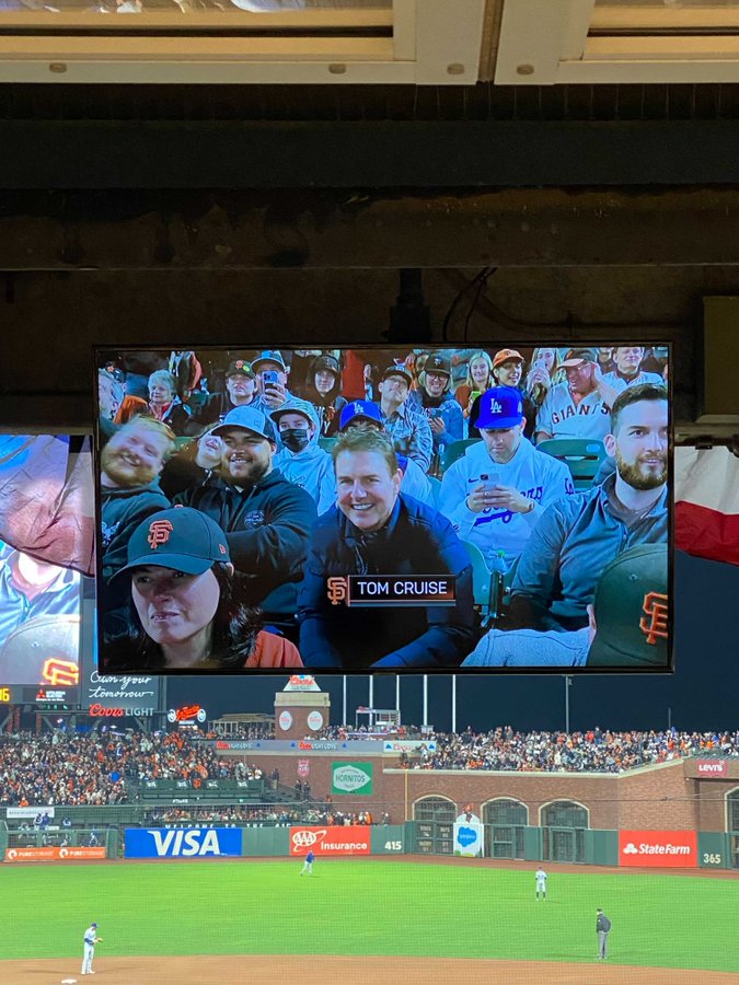 Tom Cruise Looking Puffy Again Between Movie Shoots Gets Booed At Sf Game The Underground Bunker