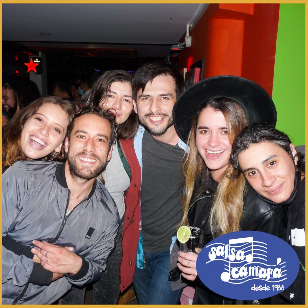 salsacamarabar's tweet photo. ¡Que buena fiesta junto Son Guaracha! 💃🕺🏻 no se pierdan de nuestros próximos eventos 🥳 https://t.co/AhjAgqkbVu