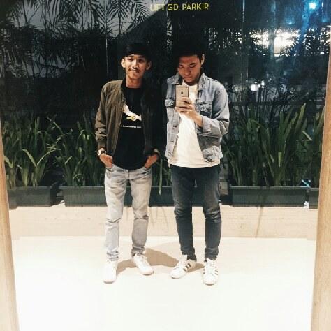 KiarZidane's tweet photo. Come hangout with me > sini di masukin on #BIGOLIVE https://t.co/GZqB36ua5R https://t.co/EZWpLVZBJ0