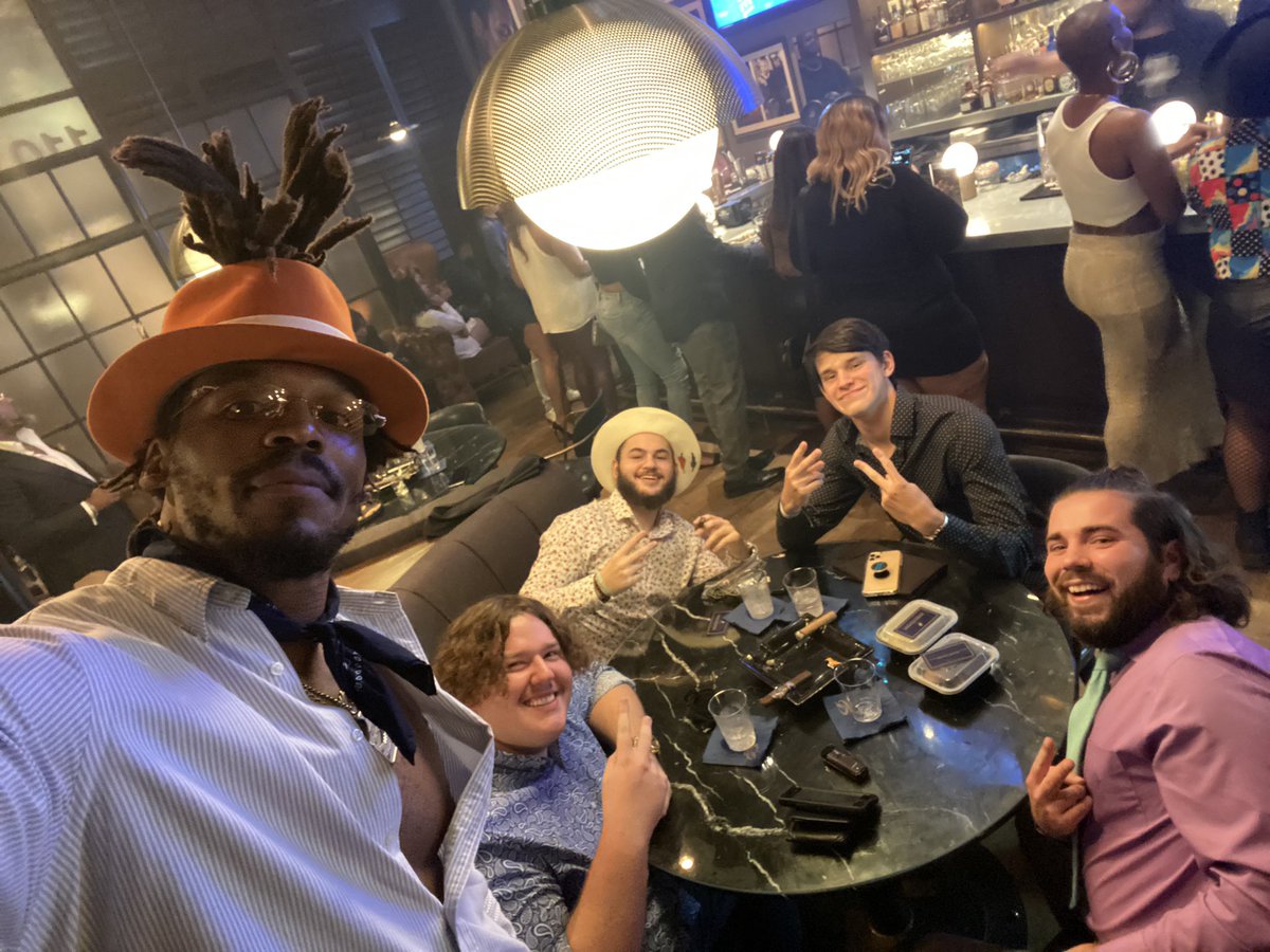 âüštīñ 🇵🇷 tweet media