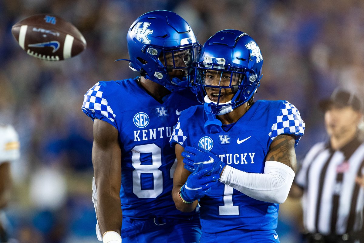 Kentucky is 6-0 for the first time since 1950.

Bear Bryant was the Head Coach.