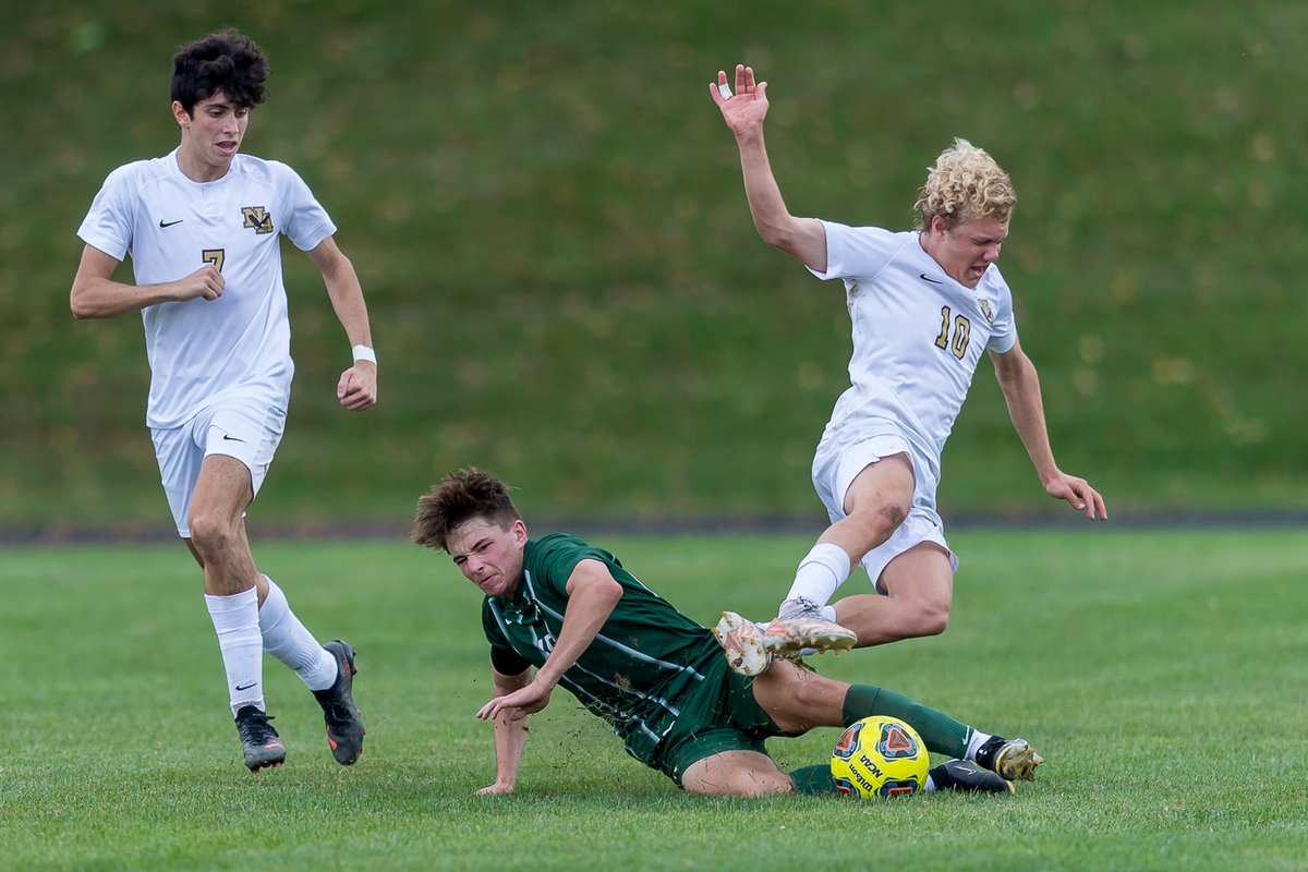 russellgifford's tweet photo. A 'snapshot' of my day today... @jenna_razavi @Jimmy_neate @kaylaperfect_ @medinagirlsxc @BeesBoysSoccer @MedinaGSoccer @medinaathletics https://t.co/INycAlftnm