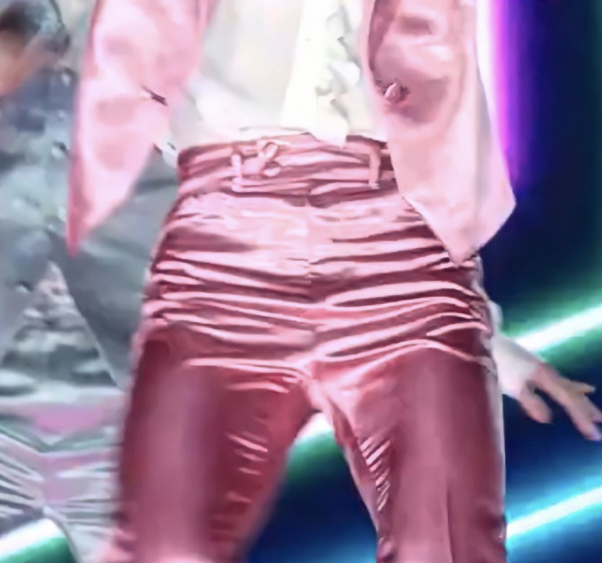 hourly doll koo tweet media