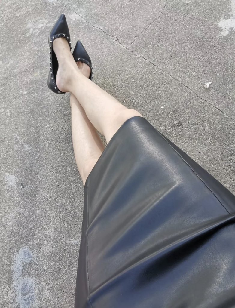 最近快成皮裙控了 https://t.co/TDQAAIpzs1
