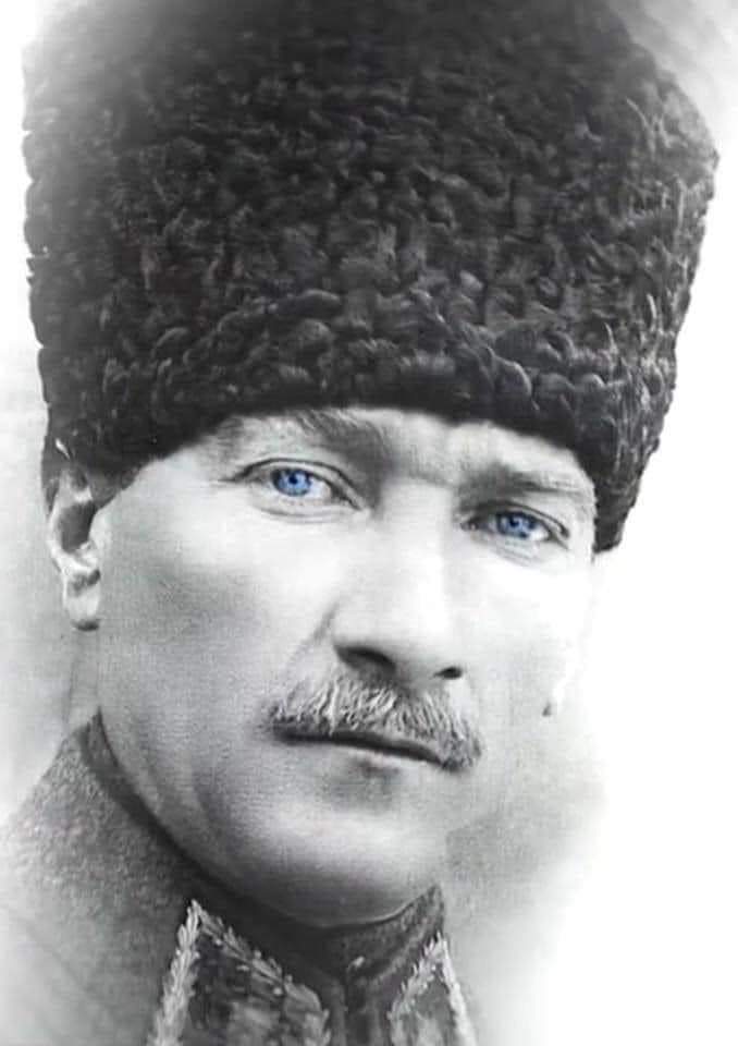 zuhaliscimen35's tweet photo. Gün aydın olsun Türkiye'm
#SONSUZAKADARATATÜRK 
#PAZAR 
#BEŞİKTAŞ https://t.co/Uk1jLF4SSa
