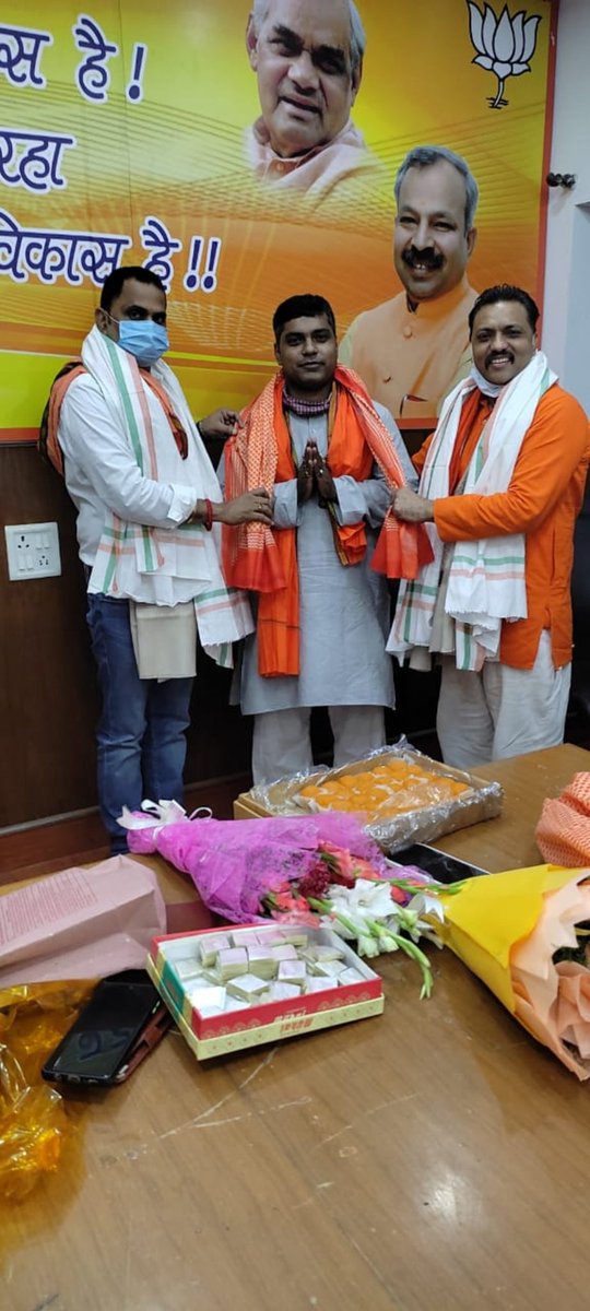 amit4delhi's tweet photo. दुनिया के लोकप्रिय और ज़न ज़न के हृदय में बसे श्री @narendramodi जी और @JPNadda  @adeshguptabjp @siddharthanbjp @hdmalhotra
@Neerajtiwari510 और सुशील चौहान द्वारा  @BJP4Delhi JJ Cell में सहसंयोजक और लोकसभा प्रभारी नियुक्त करने पर धन्यवाद इस दायित्व से गरीब और कमजोर की सेवा करे गे https://t.co/co0tFWfpWB