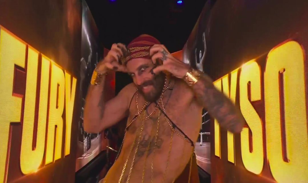 Pottydactyl's tweet image. For a second there, I thought that was Fury. #FuryWilder3