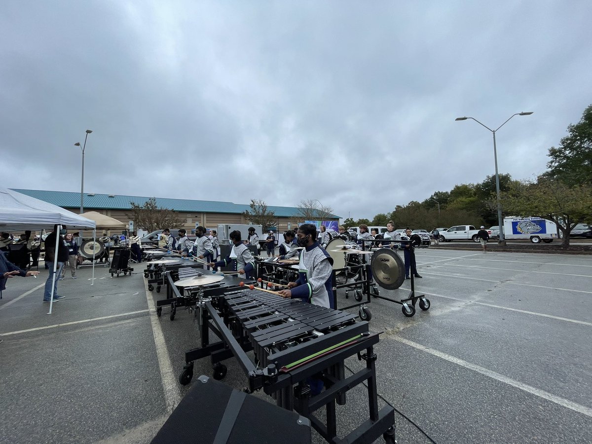 ms_hilts's tweet photo. I am SO proud of this amazing group of musicians. After a long and rainy day, Green Level placed as the  Grand Champion with their show “A Light in the Dark”. I am so grateful to watch these students and the program grow and strive to achieve their fullest potential 💙💚🕯 https://t.co/hYizCw7y9Y