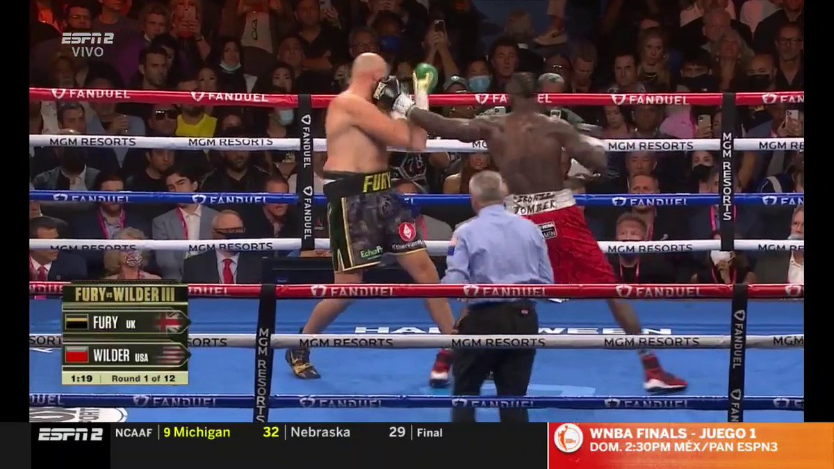 R1: ¡EXPLOTÓ EL RING EN LAS VEGAS! 

Wilder empieza, Fury contragolpea, ninguno se queda atrás. 

#FuryWilder3 
¡En vivo en #ESPNenStarPlus! 
#ESPNKnockout 

bit.ly/3BuY3Ca
