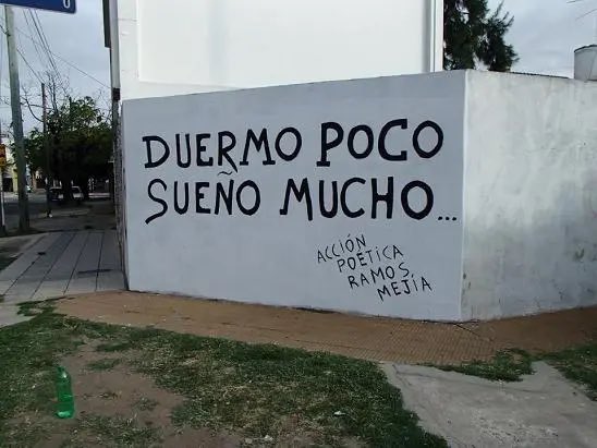 HablanMuros's tweet photo. Duermo poco, sueño mucho…

#poesia #alimentoparaelalma #permitetesentir #amor #murosquehablan #accionpoetica #amor #libertad #felicidad https://t.co/tq5lTDgfDB