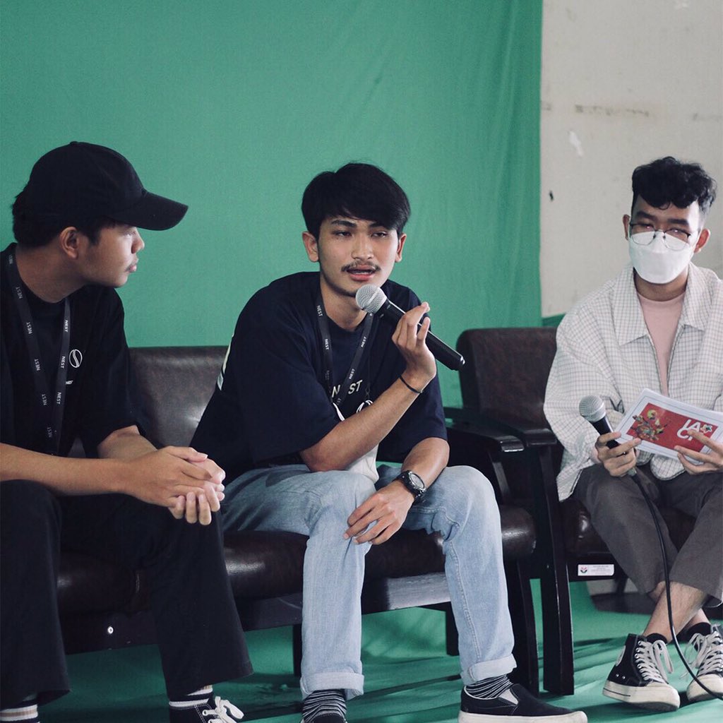 Irpanalfn's tweet photo. Walk slowly but never walk backwards
—
Talkshow kemaren di acara Creativepreneur talks iacfest2021 bersyukur dapet kesempatan ngobrol ngobrol seputar nestsupply. Maju terus industri kreatifnya FPSD! https://t.co/1NZo8DNTrd