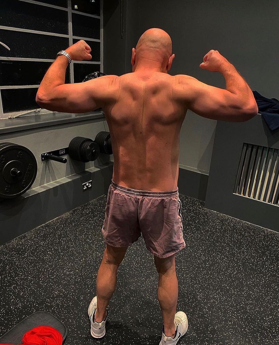 GreggAWallace's tweet photo. Whatever age you are, whatever size, I can help you lose weight and be the person you deserve to be - look after yourself… @GreggShowMe_Fit 💚

#ShowMeFit https://t.co/ON1q8BlArd