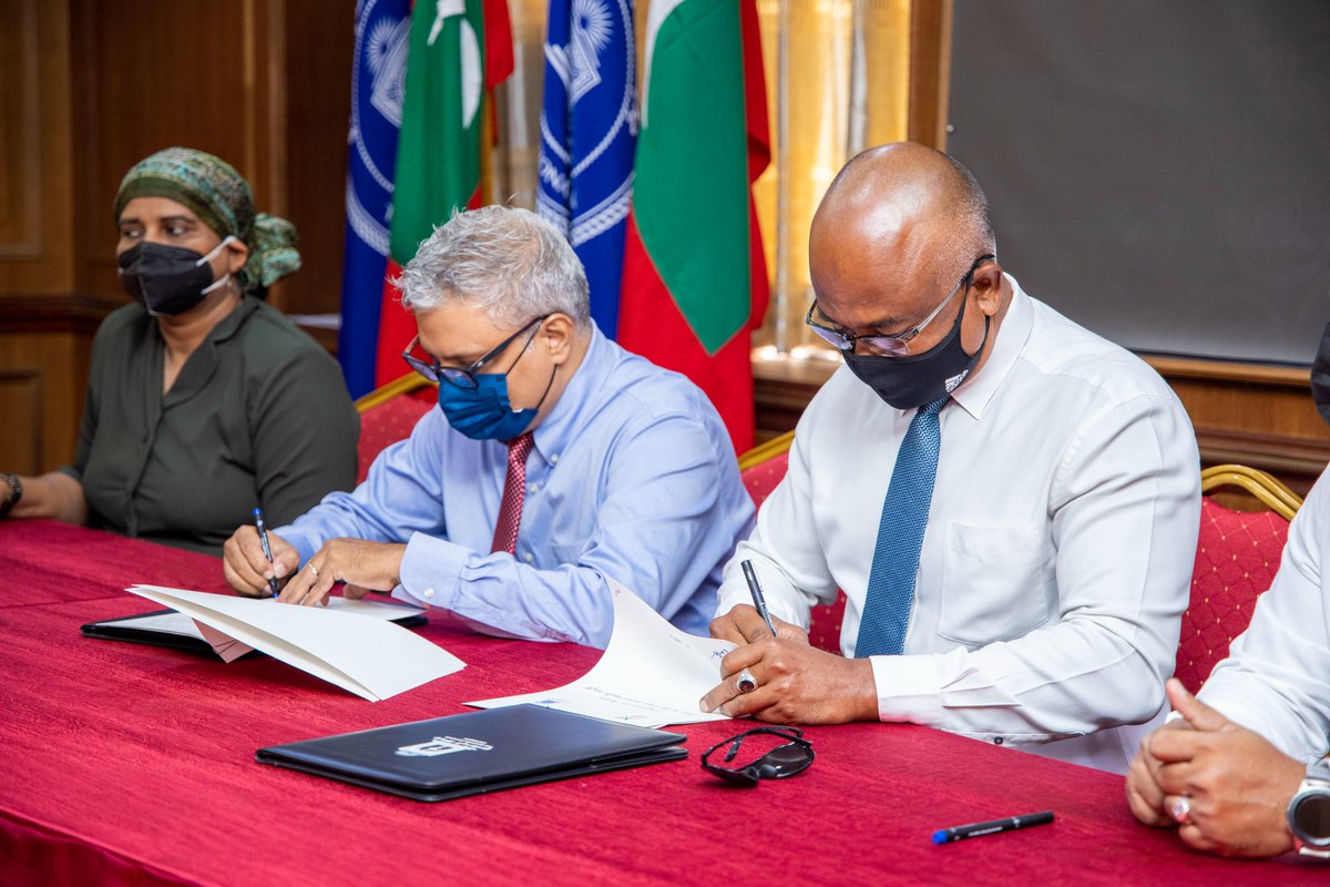 MoU signed between SportsCo & @MNUedu to work jointly to develop sports sector. This includes conducting studies to assess the current demand for different discipline of sports and developing strategies to cater for the current and future usage of sports facilities @AhmedMauroof