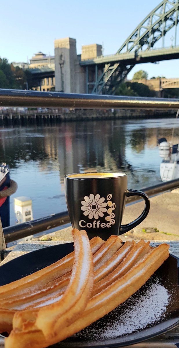 DeliChurros tweet media