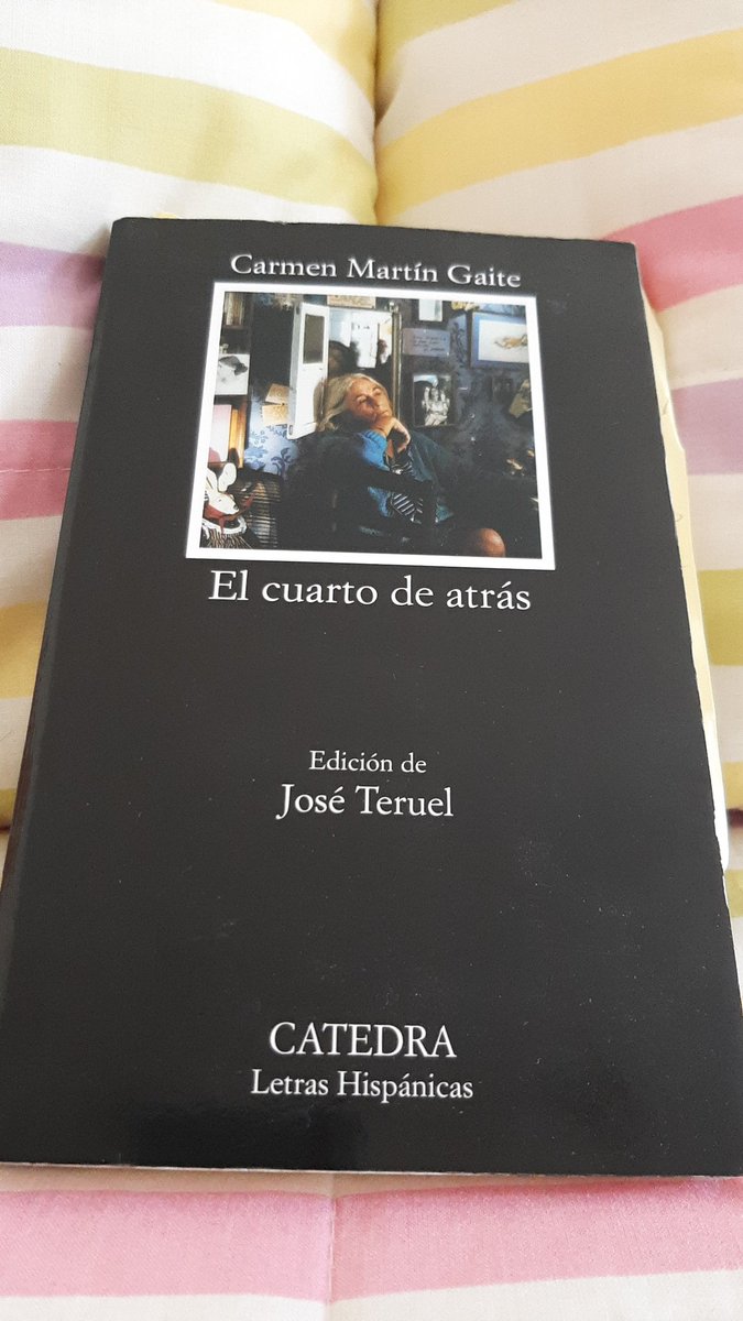 radiotomajauk's tweet photo. DÍA 10:LITERATURA
La grandérrima Carmen Martín Gaite despliega en este libro todo su talento para configurar un retrato de época,un diario de autora y una memoria sentimental de su generación,todo al mismo tiempo.Hay que leer #elcuartodeatras💜
@leoautoras #LeoAutorasOct https://t.co/5yg9rBXMwj