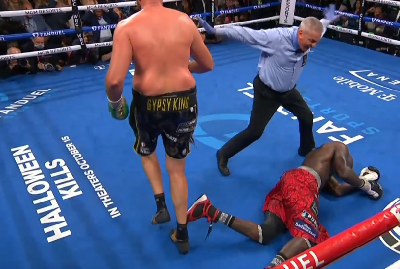 BoxingeraCom's tweet image. And it's all over in Round 11 ! Wilder is down and ref stops the fight ! #BXNERA #FuryWilder3 #gypsyking #TysonFury