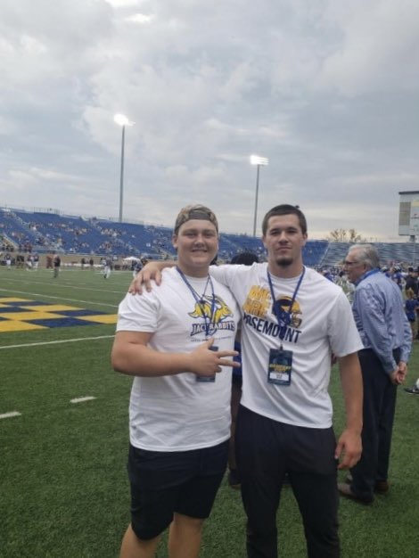 NoahLindsay18's tweet image. Great visit today @GoJacksFB Thanks to @Coach_Bergy for making it happen!!! #1center w/ #1LB @Gavinbass56