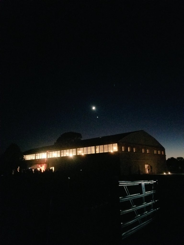 W_W_F's tweet photo. Chinati @ChinatiFndn #Marfa weekend rundown: Thunderbird hotel, various @juddfoundation, Ayn Gallery Warhol Last Supper, chat hang with Camp #wrongstore, brunch at Aster, shops at Garza/Communitie/etc., Ballroom, Prada Marfa, No particular order. https://t.co/h3ecewbTj4