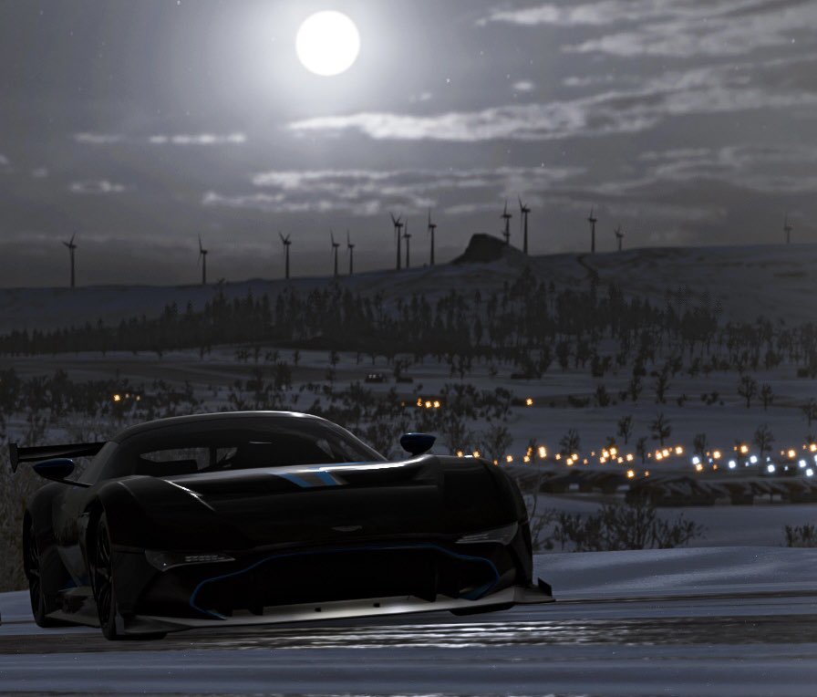 Hooper_FM's tweet photo. Aston Martin Vulcan #Forza #ForzaHorizon #ForzaHorizon4 #ThePhotoMode #ForzaSS #AstonMartin #Vulcan #VirtualPhotography https://t.co/JNNujBPMOd