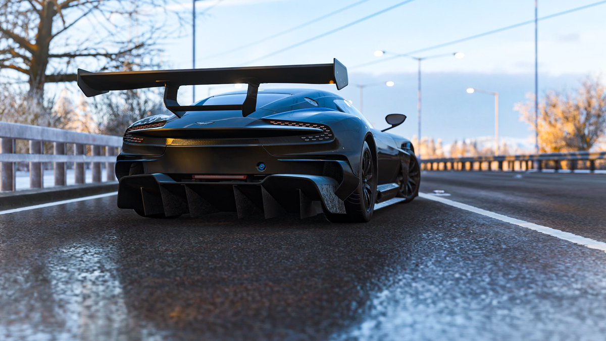 Hooper_FM's tweet photo. Aston Martin Vulcan #Forza #ForzaHorizon #ForzaHorizon4 #ThePhotoMode #ForzaSS #AstonMartin #Vulcan #VirtualPhotography https://t.co/JNNujBPMOd