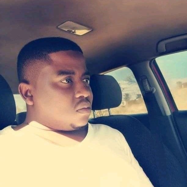 ModibeMotloutsi's tweet photo. 🎉🎊🎂Happiest birthday to myself 🎉🎊🎂 https://t.co/6Y9H7pxo0P