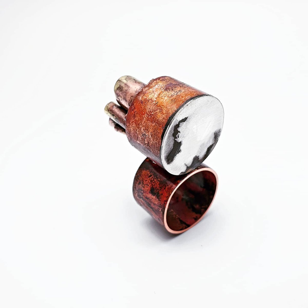 MBelicovici's tweet photo. It feels almost intoxicatingly demiurgic, the power to lead each jewel to the point when it's telling its story to the fullest. And then stop intervening, over-polishing it into the wide accepted vision of shining #beauty.
#exposed
#jewelry
#design
#modernart
#streetstyle
#artist https://t.co/5zXOvEWEqV