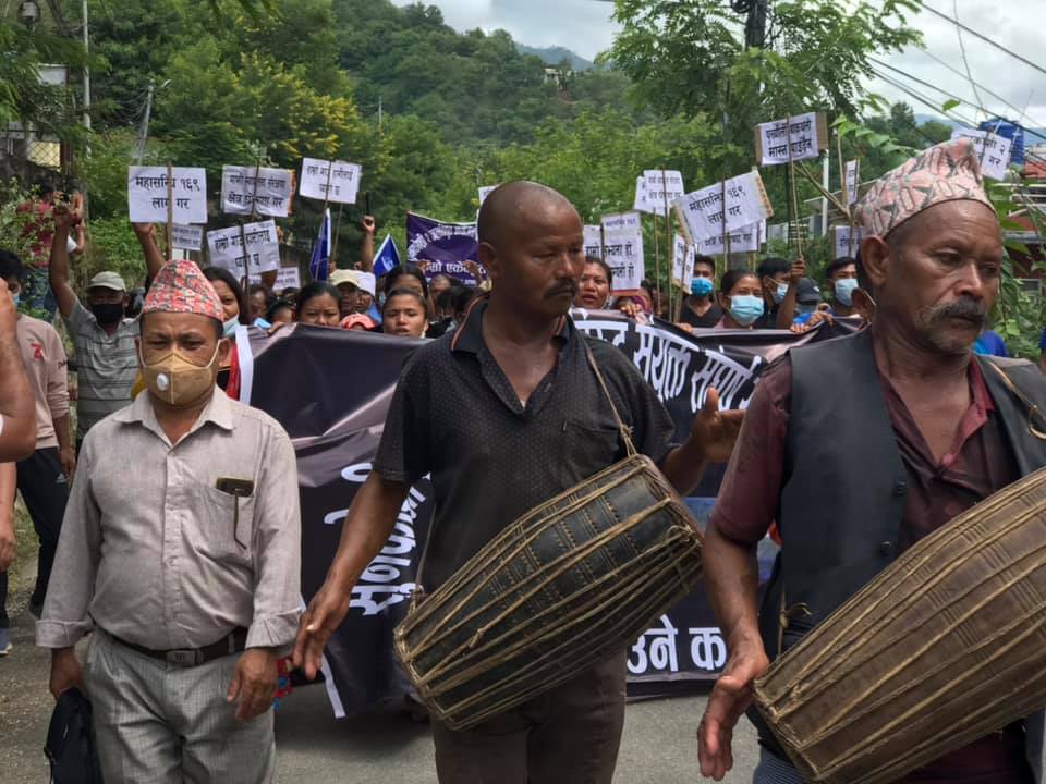 CEMSOJ's tweet photo. #Indigenous Majhi communities in eastern #Nepal demand cancellation of #Sunkoshi-2 #Hydropower Project, saying that the Project will result in large scale displacement of #Majhi & other locals, and even wipe out the Majhi people from their ancestral lands.
https://t.co/0p9IJ7f6dM https://t.co/nN5O43YwPM
