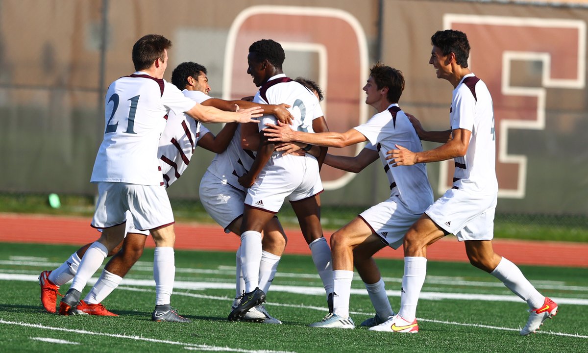 University of Chicago Athletics (@uchicagoath) on Twitter photo RECAP: Maina Ngobia's dramatic overtime strike lifted <a href="/UofCMensSoccer/">UChicago Men's Soccer</a> to a 1-0 home victory over University of Rochester on Saturday. #MaroonMade
READ MORE: athletics.uchicago.edu/sports/msoc/20… RECAP: Maina Ngobia's dramatic overtime strike lifted <a href="/UofCMensSoccer/">UChicago Men's Soccer</a> to a 1-0 home victory over University of Rochester on Saturday. #MaroonMade
READ MORE: athletics.uchicago.edu/sports/msoc/20…