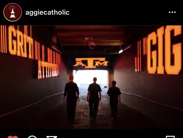 Shinergaldarby's tweet photo. The priests are now on the team do you understand WE ARE PUTTING THOSE PRIESTS ON THE TEAM https://t.co/1hyr4wbkcj