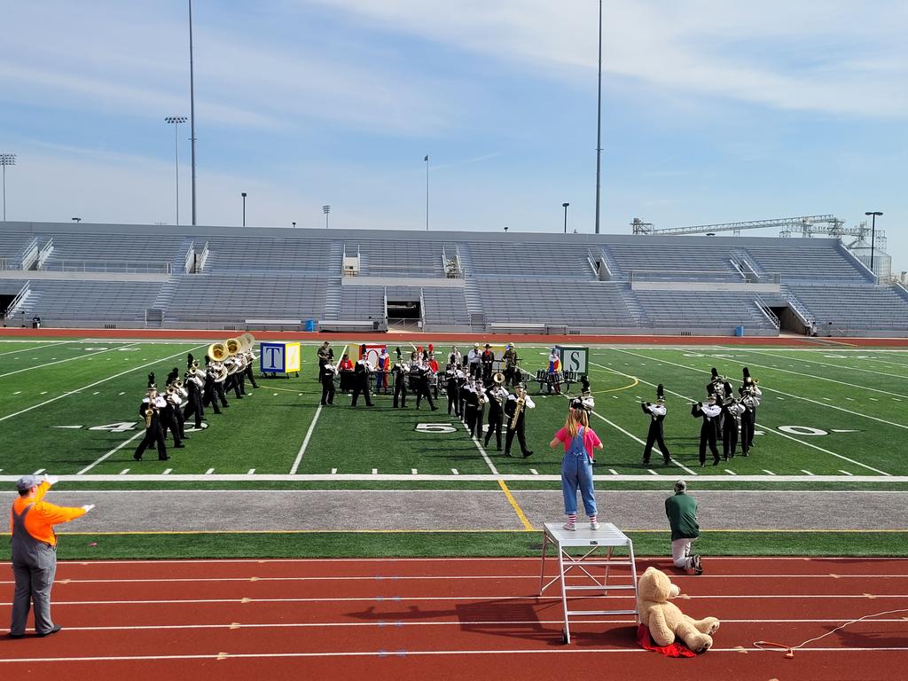 mjamesagd's tweet photo. Congratulations to the CPU Marching Band on their TWO outstanding performances today! They received a Division I rating at the IHSMA State Competition and 2nd place (of 9) at the Muskie Invitational in Muscatine!!! Way to go band!!! Love our SENIORS! #CPUSchools #CPUActivities https://t.co/O63WFaEtj2