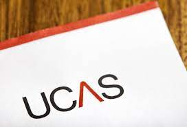 hub_resource's tweet image. The UniGuide To Early UCAS Uni Applications
Will submitting an early Ucas application stand in your favour?
It might seem logical that applying early gives a better chance of getting an offer. But things are a bit more complicated than that...
#EarlyUCASApplications  #UCAS