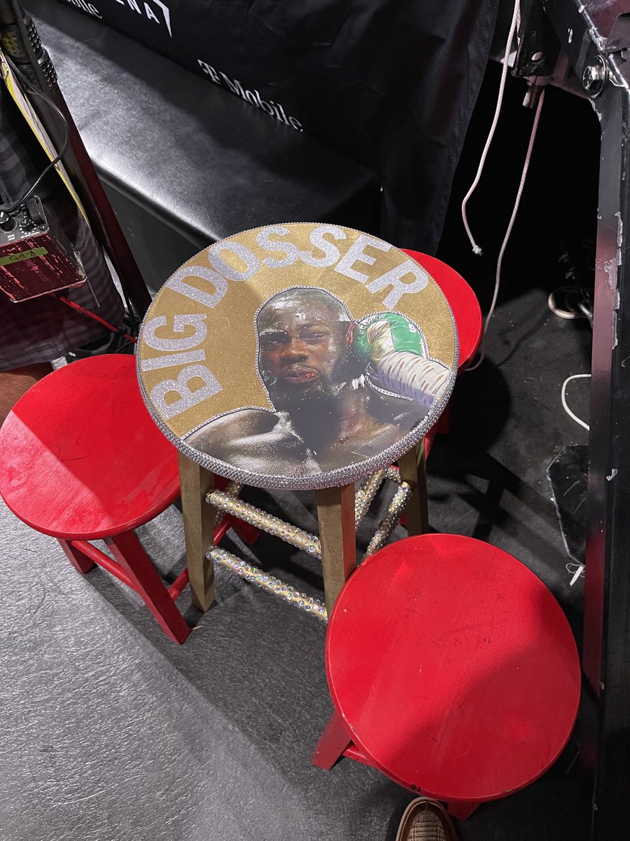 CarlMoretti's tweet image. This was ⁦@Tyson_Fury⁩ corner stool 🤦‍♂️