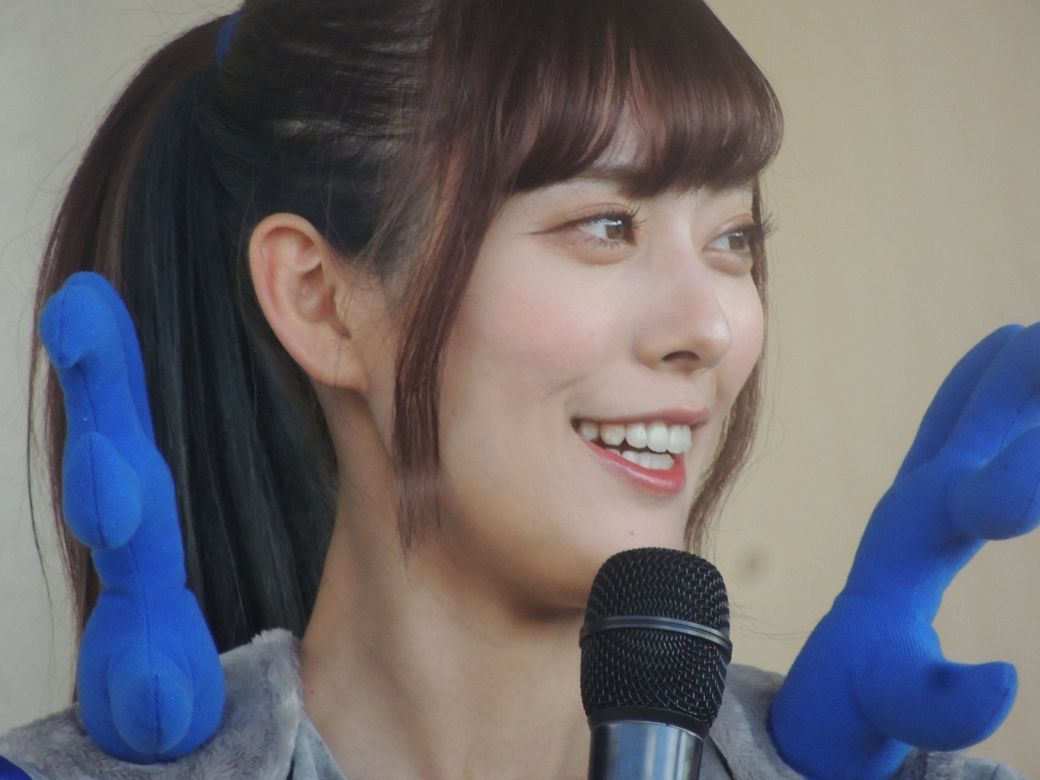 豆柴の大群　ナオ・オブ・ナオ　変顔パーカー　タワレコカフェ　オマケ はまちゃん on X: 