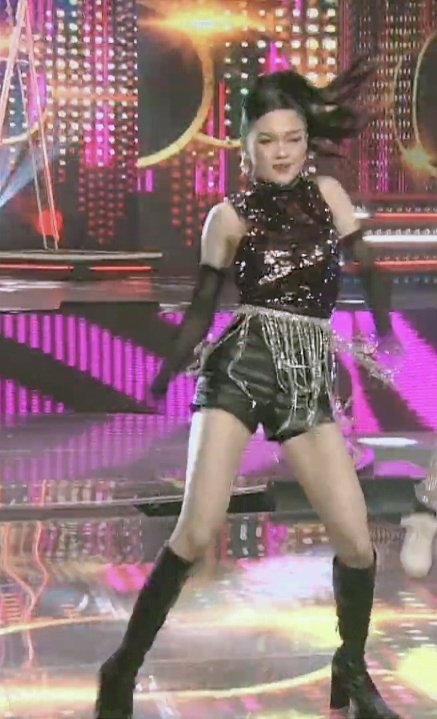 ShiningStarAC's tweet photo. Really gotta appreciate ang stylist ni AC, hindi basta-basta mga outfits nya sa ASAP
FantasticGalawanWith AConASAP
#ASAPFreshEpWithAC https://t.co/qPkt1sSs8L