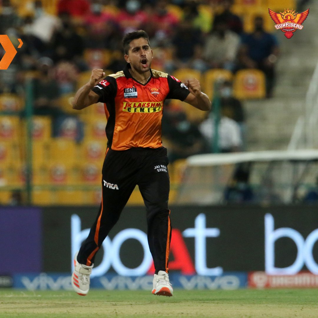 SunRisers's tweet photo. Don't pack your bags yet Umran, the #MenInBlue have asked for you! 

Our pacer will be a part of the #TeamIndia contingent for the ICC T20 World Cup 2021 as a net bowler. 👏

#OrangeArmy #OrangeOrNothing https://t.co/9Iq12lDMAc
