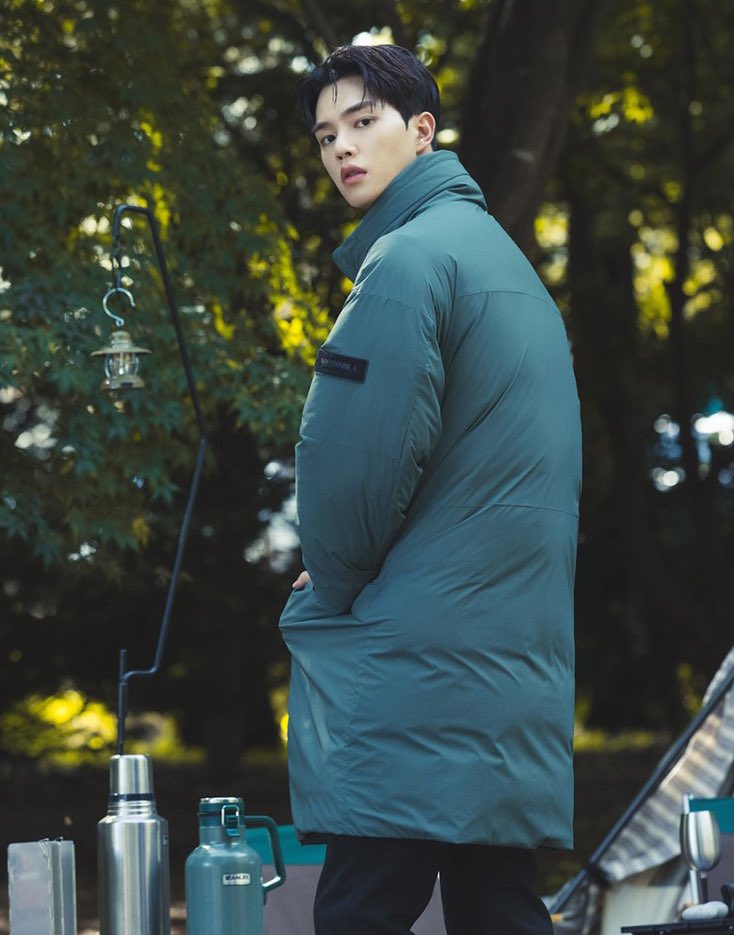 HanSoHeeNation's tweet photo. "He's so tall and handsome as hell"
Song Kang for Merrell Korea 😍🤩🥰
#SongKang #MerrellKorea https://t.co/tb78AEpM1r