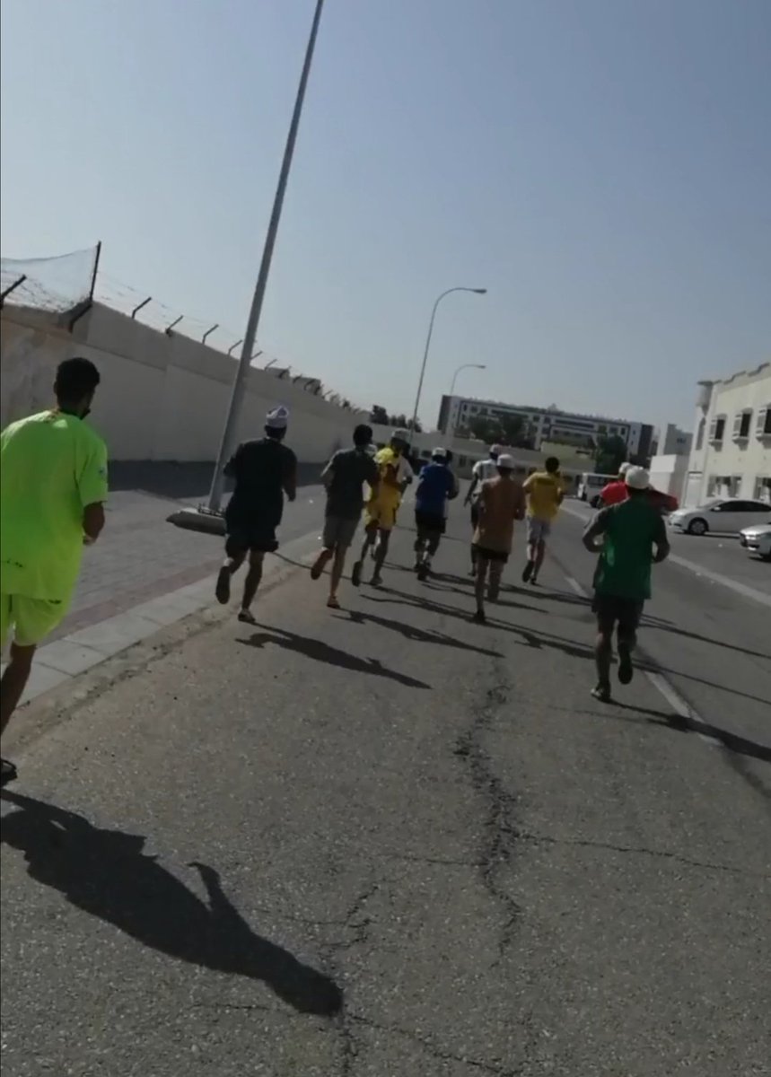 ( أسبوع اللياقة البدنية)
تزامنا مع يوم النشاط البدني تقيم مدرسة الخوض ولأسبوع كامل فعالية بإشراف معلمو الرياضة المدرسيةوالزائر الصحي وهي عبارة عن الجري في محيط الشارع الخارجي حول المدرسة لمسافة ٣ كلم لمجموعات مختلفة من طلاب الثاني عشر
#فعاليات_تعليميه_مسقط