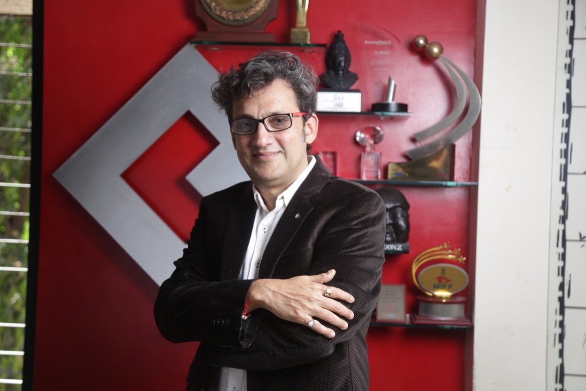 Filmmaker #KireetKhurana, who has won six National Awards, has announced a documentary titled '#TheInvisibleVisible', highlighting the plight of #India's destitute millions.