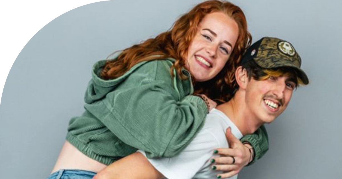 Sanne (23) doet mee aan de <a href="/VriendenLoterij/">VriendenLoterij</a> #Dansmarathon. Ook werkt ze in een verzorgingstehuis waar ze met eigen ogen ziet wat de longziekte #COPD met haar ‘maatje’ meneer Hilken (75) doet. ‘Hij heeft altijd zuurstof nodig' zegt ze.

Lees haar verhaal👉 bit.ly/3msOm0R