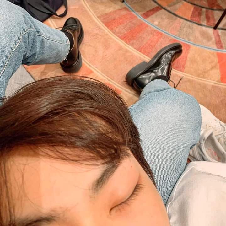 hyungttheo's tweet photo. jungwon sleeping on jay's lap is the bestest. 😭😭😭 https://t.co/wfvCaTHo2f