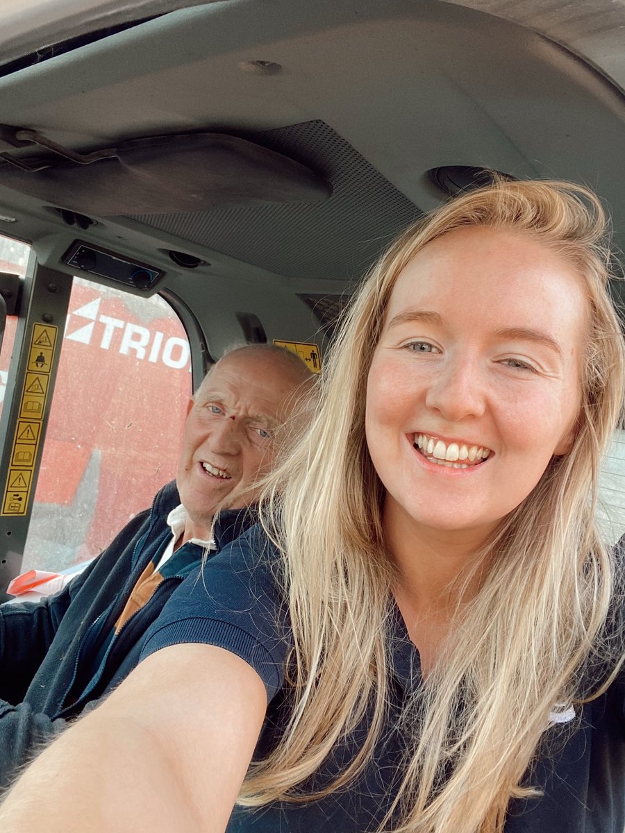 Sunday mornings on the farm with Dad, couldn’t beat it! 💚🐮