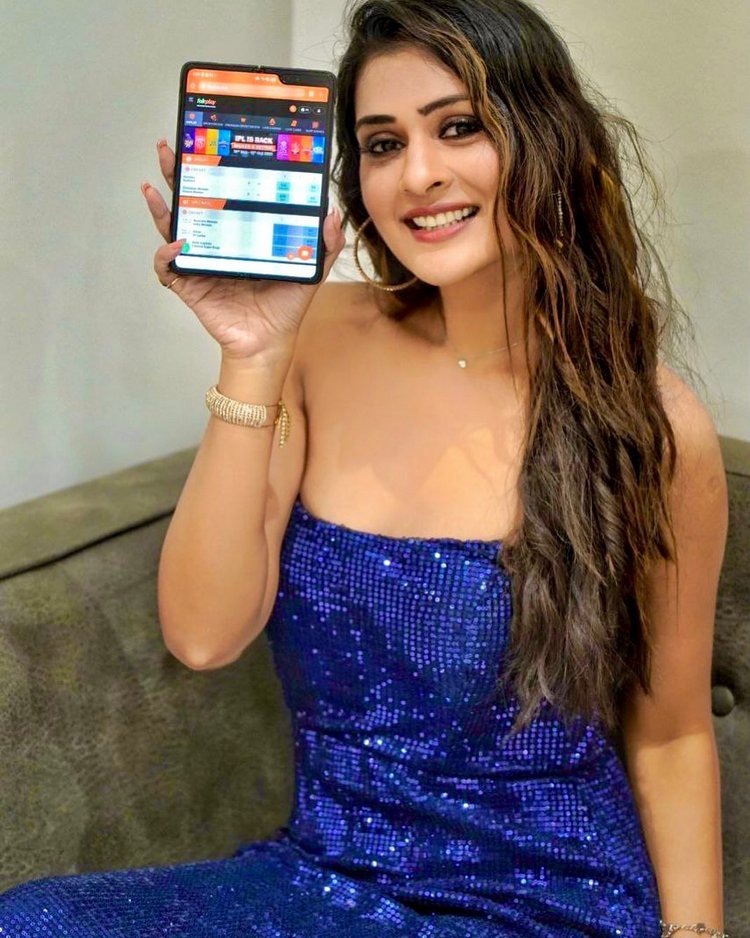 FBUaYSIVUAkyeI9?format=jpg&name=medium