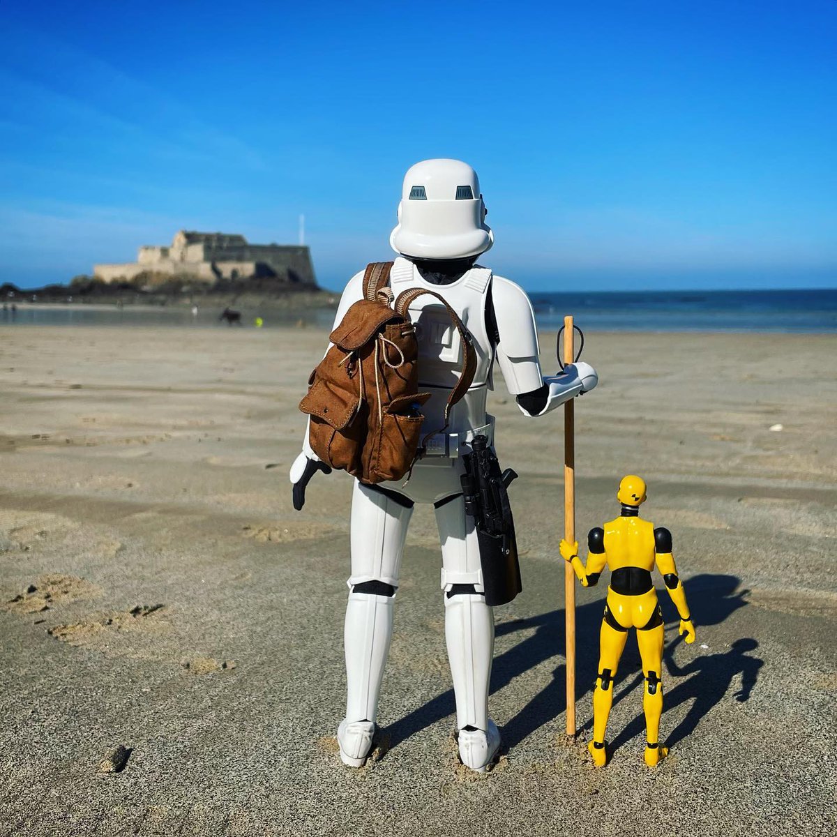 anthoatana's tweet photo. Pèlerinage à la mer #SaintMalo #beach #LeSillon #stormtrooper #starwars #testman #toy #toyphotography #actionfigures #hottoys #figma https://t.co/aCAZztWOei