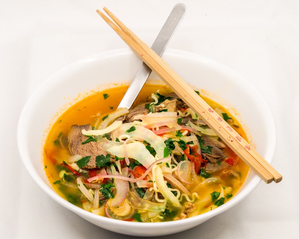 Yummy_Lummy's tweet photo. Sunday lockdown dinner. Leftover pressure cooker rolled roast with noodles, fennel, radish, capsicum, and habanero pepper.
#pressurecooker #lockdown #cbrlockdown #actlockdown https://t.co/iKwfp4EwlD