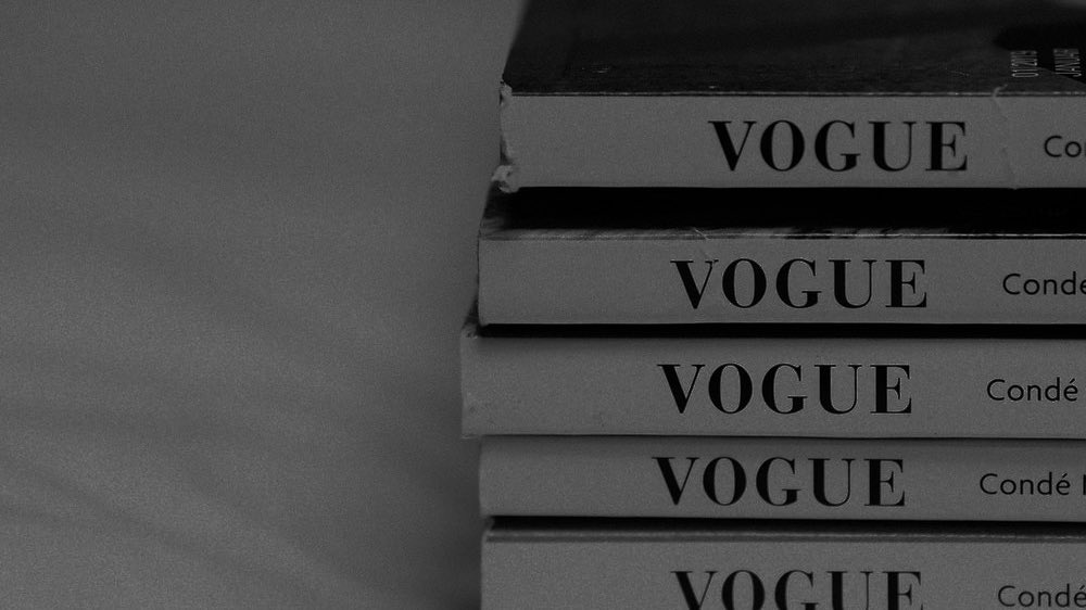 ⠀ ⠀ 

⠀⠀        VOGUE MAGAZINE 
             faire partie de l'aventure ——

  forms.gle/r39QxXkdPKushG…

⠀⠀