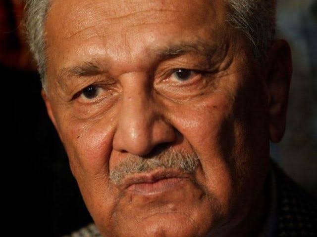 TalhaBinUmar's tweet photo. Ap hamesha hamary dilon me rahen gy. May Allah bless you the highest rank in Jannah. Amen. 
#DrAbdulQadeerKhan https://t.co/bVNuig8inO