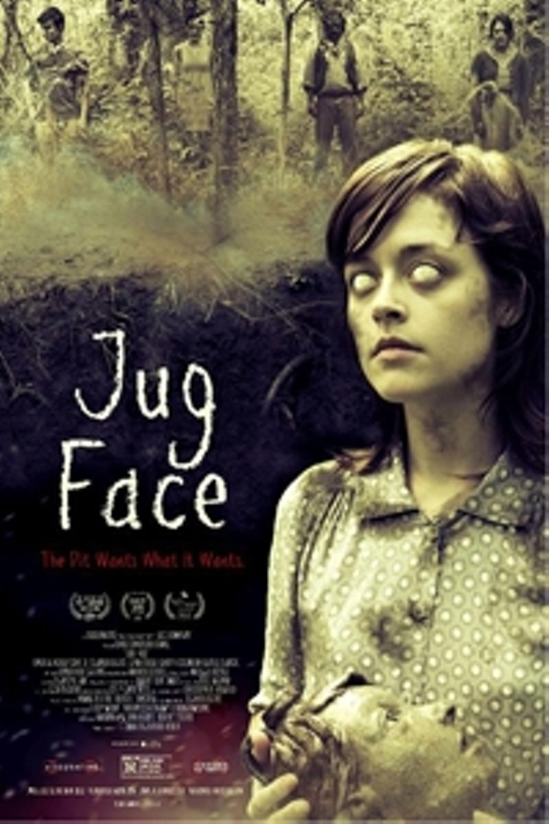 AngusKohm's tweet image. #RandomSaturdayLateMovie

Jug Face (2013) by #ChadCrawfordKinkle
w/#SeanBridgers #LaurenAshleyCarter #LarryFessenden

When the supernatural pit worshipped by her community demands her as a sacrifice, Ada struggles to find a way to survive.

"The Pit Wants What It Wants."

#Horror